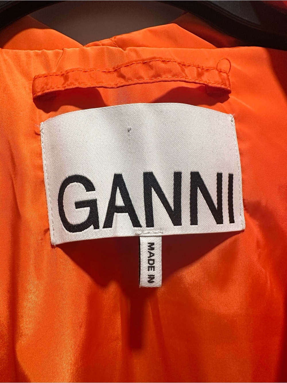 Ganni Bright Orange Cropped Puffer Jacket - Picture 2 of 4